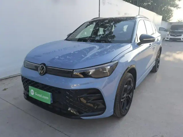 Фотография автомобиля — Volkswagen Tiguan L