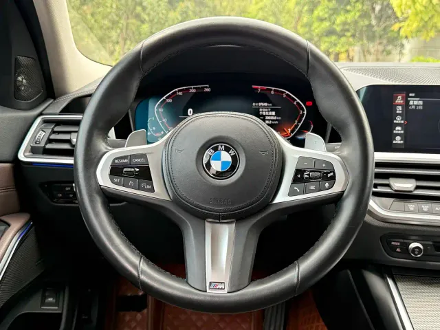BMW 3 Series — Фото автомобиля 11