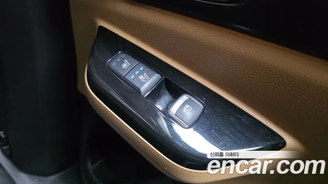 Kia Carnival Generation 4 — Фото автомобиля 19