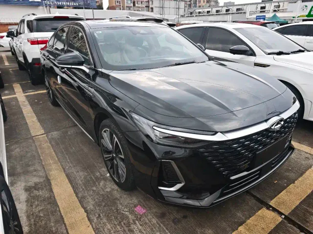 Chery Arrizo 8 — Фото автомобиля 3