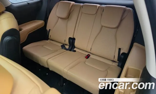Kia Carnival Generation 4 — Фото автомобиля 16
