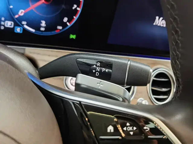 Mercedes-Benz E-Class — Фото автомобиля 13