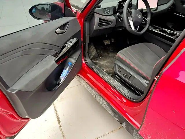 Volkswagen ID.3 — Фото автомобиля 15
