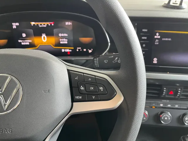 Volkswagen Passat — Фото автомобиля 18
