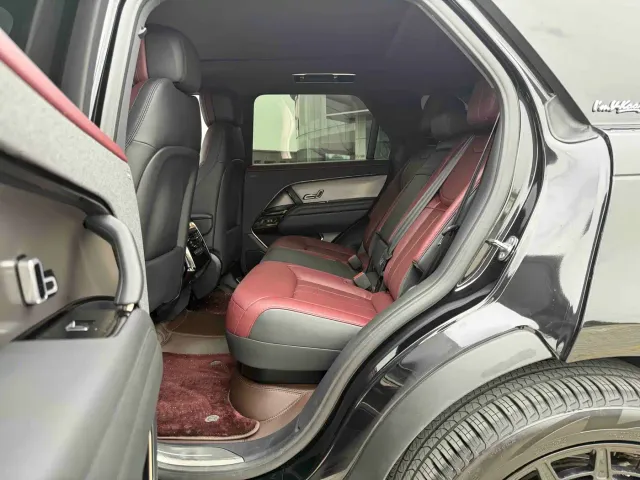 Land Rover Range Rover Sport — Фото автомобиля 11