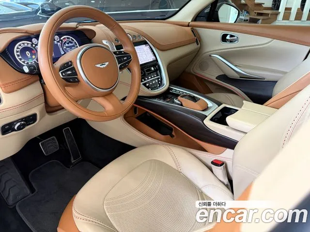 Aston Martin DBX — Фото автомобиля 10