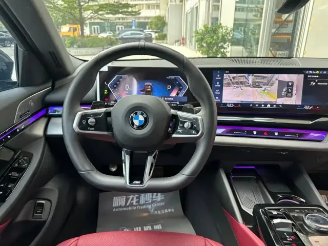 BMW 5 Series — Фото автомобиля 9