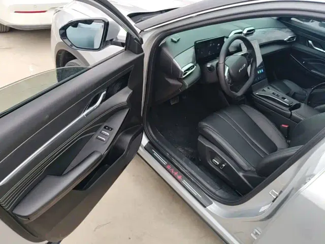 Dongfeng Haohan — Фото автомобиля 15