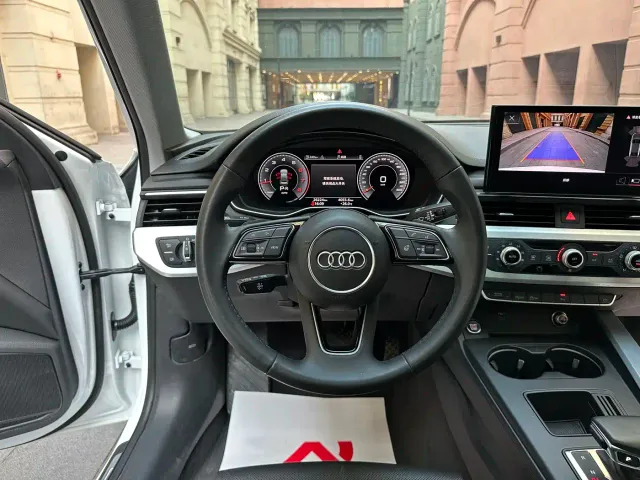 Audi A4L — Фото автомобиля 15