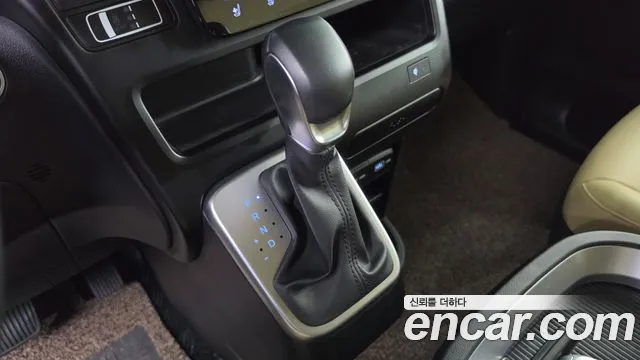 Hyundai Staria — Фото автомобиля 9
