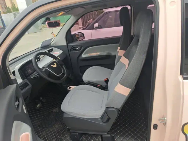 Wuling Hongguang Mini EV — Фото автомобиля 14