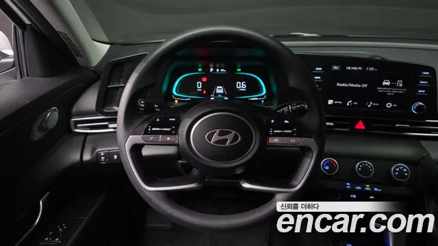 Hyundai AVANTE Новый Avante (CN7) — Фото автомобиля 13