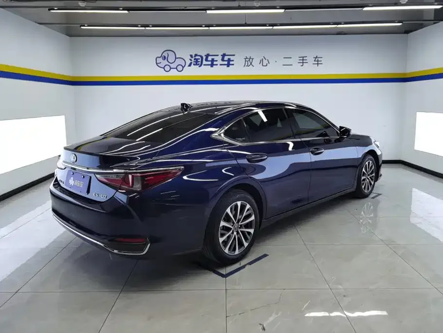 Lexus Lexus ES 2022 200 Excellence Edition — Фото автомобиля 3