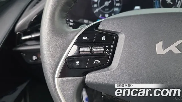 Kia Niro — Фото автомобиля 21