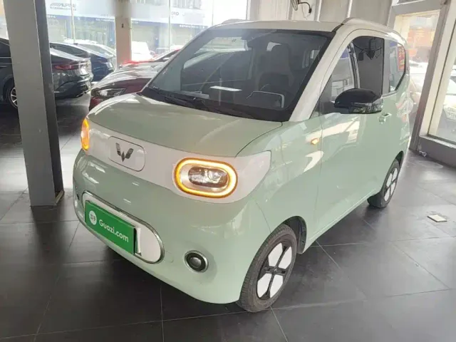 Фотография автомобиля — Wuling Hongguang Mini EV
