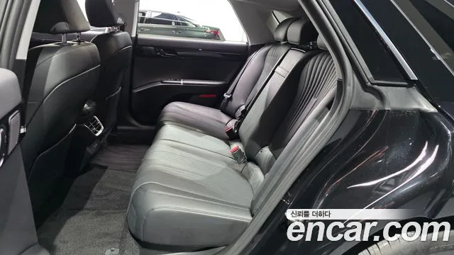 Hyundai Grandeur GN7 — Фото автомобиля 11