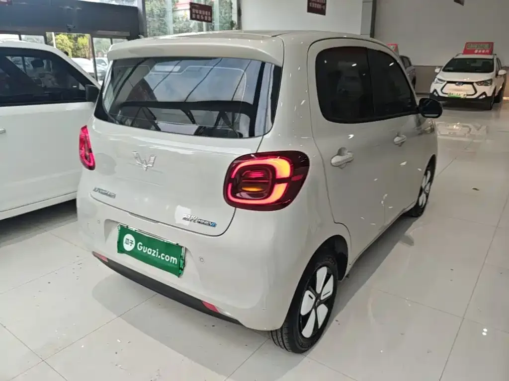 Wuling Motors Hongguang MINIEV 2025 4-Door Advanced — Фото автомобиля 6