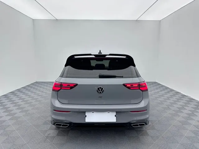 Volkswagen Golf — Фото автомобиля 5