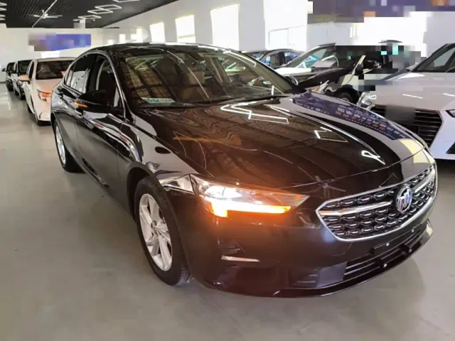 Buick Regal — Фото автомобиля 3