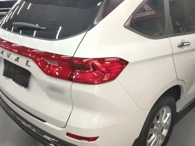 Haval M6 — Фото автомобиля 7