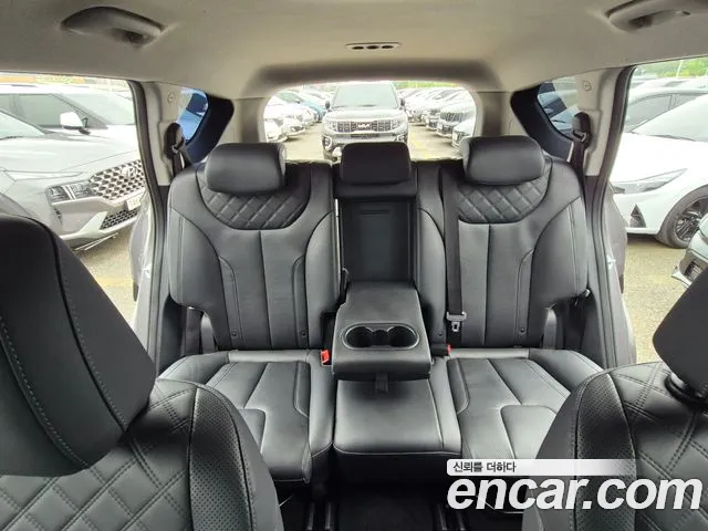 Hyundai Santafe — Фото автомобиля 10
