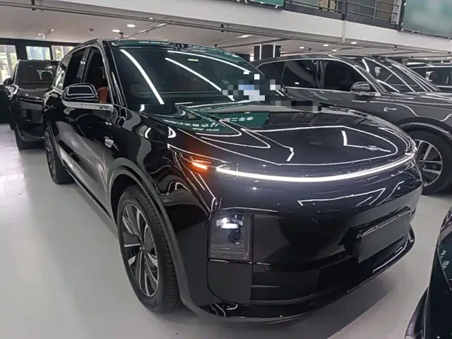 Li Auto L6 — Фото автомобиля 3