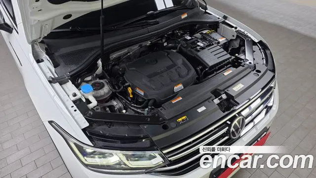 Volkswagen Tiguan — Фото автомобиля 9