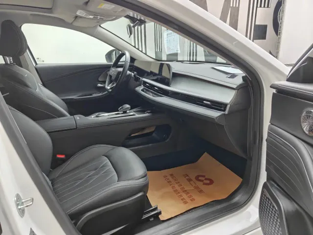 Chery Arrizo 8 — Фото автомобиля 8