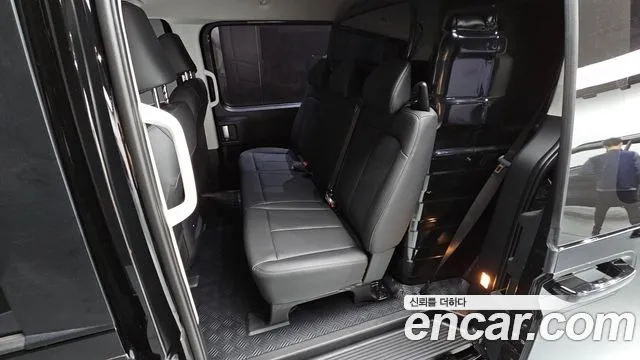 Hyundai Staria Staria — Фото автомобиля 12