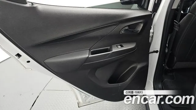 Chevrolet Bolt EV New — Фото автомобиля 14