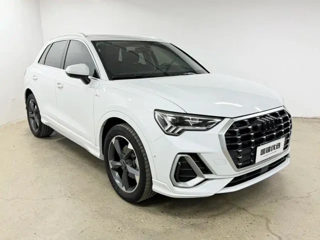 Audi Q3 — Фото автомобиля 3