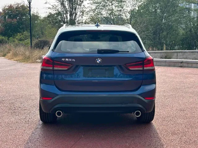 BMW X1 — Фото автомобиля 5
