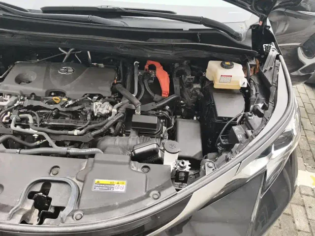 Toyota Sienna — Фото автомобиля 19