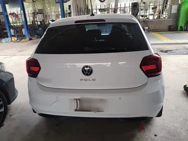Volkswagen Polo — Фото автомобиля 5