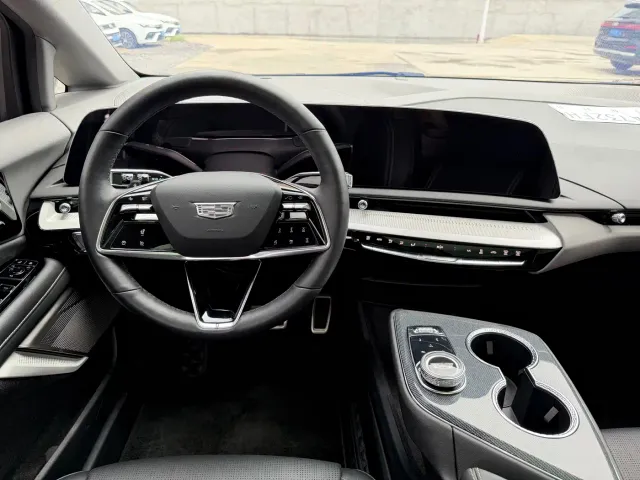 Cadillac Optiq — Фото автомобиля 11