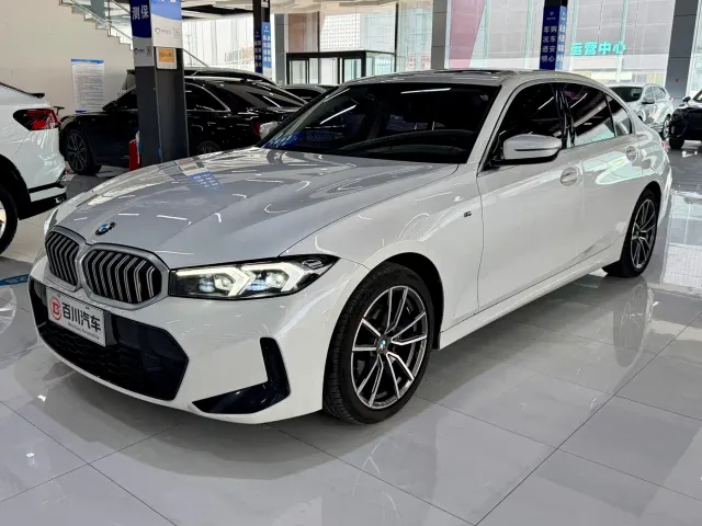 Фотография автомобиля — BMW 3 Series