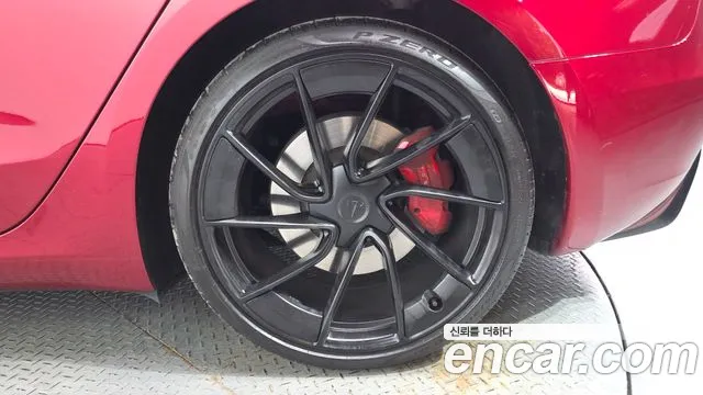 Tesla Model 3 — Фото автомобиля 18