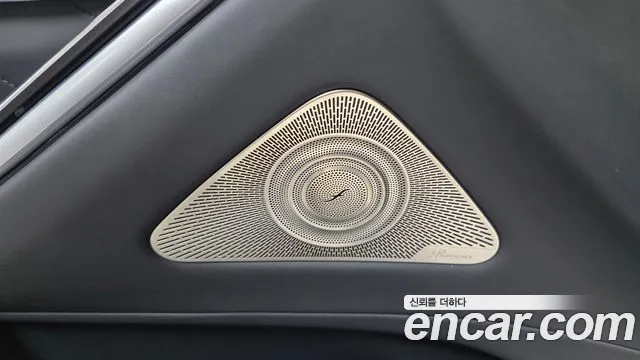 Mercedes-Benz S-Class — Фото автомобиля 28
