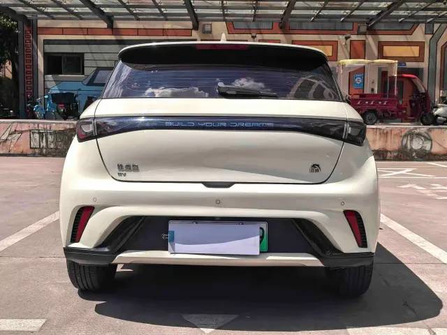 BYD Dolphin — Фото автомобиля 8