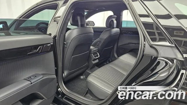 Hyundai Grandeur GN7 — Фото автомобиля 18