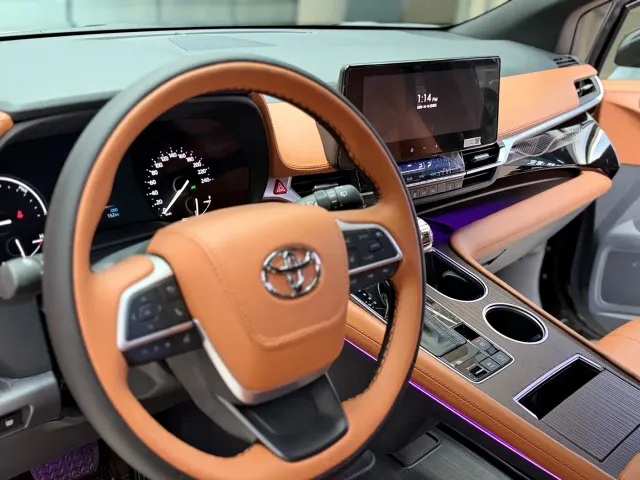Toyota Granvia — Фото автомобиля 11