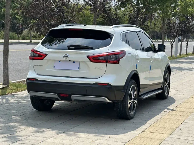 Nissan Qashqai — Фото автомобиля 7