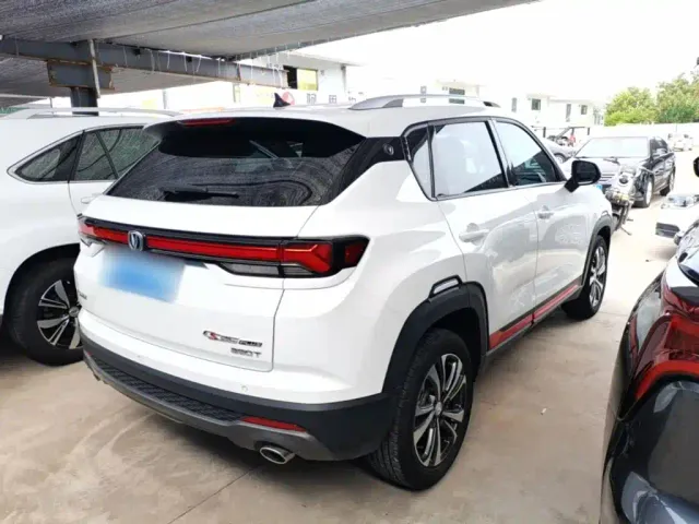 Changan CS35 Plus — Фото автомобиля 4