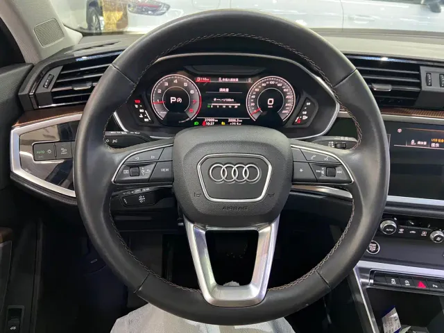Audi Q3 — Фото автомобиля 22