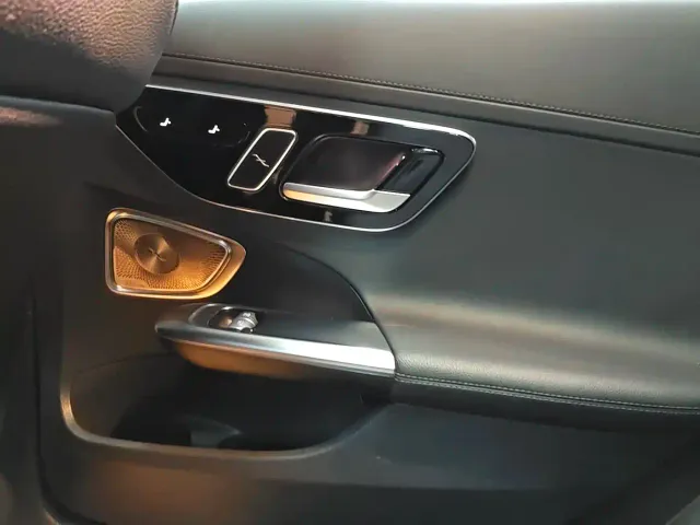 Mercedes-Benz C-Class — Фото автомобиля 17