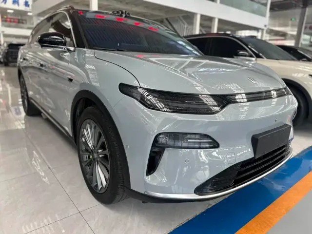 Leapmotor C11 — Фото автомобиля 3