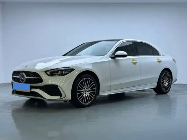 Фотография автомобиля — Mercedes-Benz C-Class