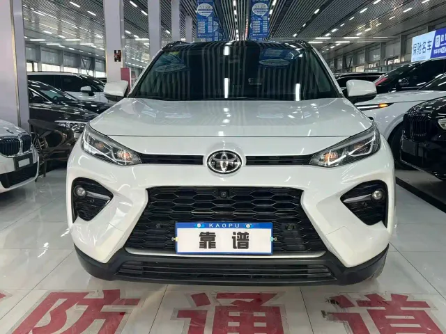 Toyota Wildlander — Фото автомобиля 2