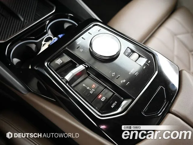 BMW 5 Series G60 — Фото автомобиля 9