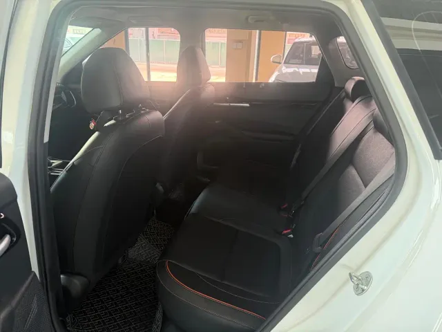 Kia Seltos — Фото автомобиля 10